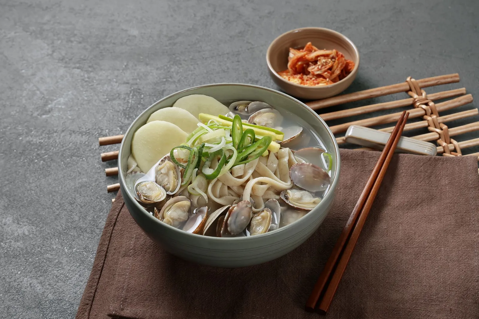 종로 면선생 바지락칼국수